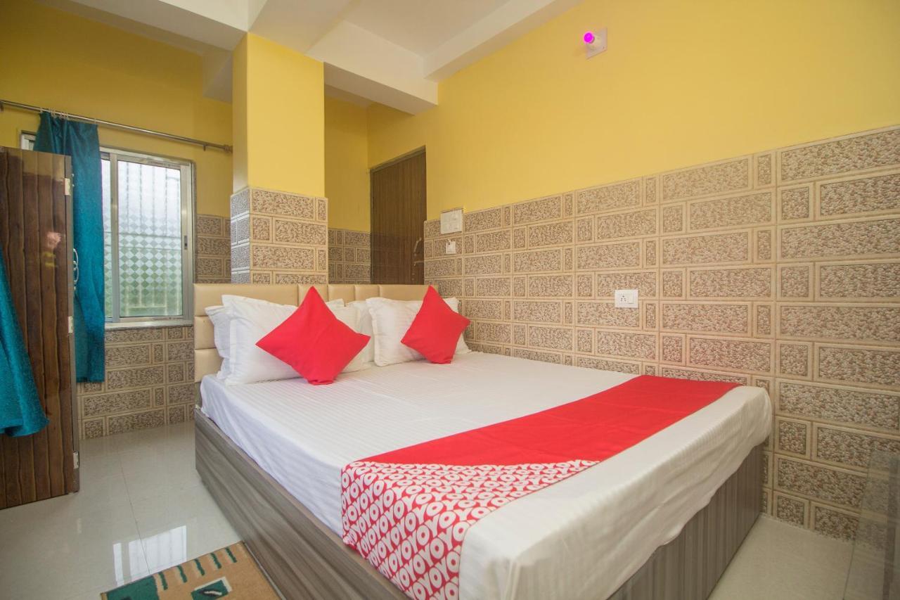Oyo 30073 Triveni Lodge Siliguri Exterior photo