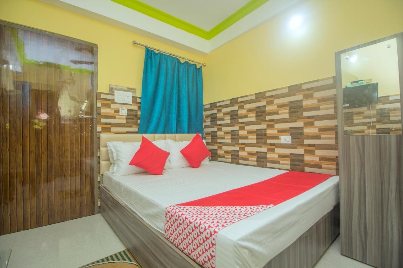 Oyo 30073 Triveni Lodge Siliguri Exterior photo